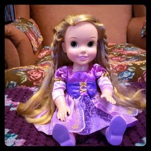 🎀Disney Rapunzel Tolly Tots Doll🎀